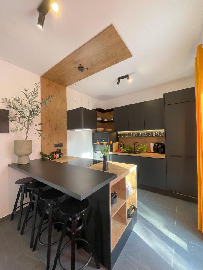 Valkane Beach Apartments プーラ エクステリア 写真