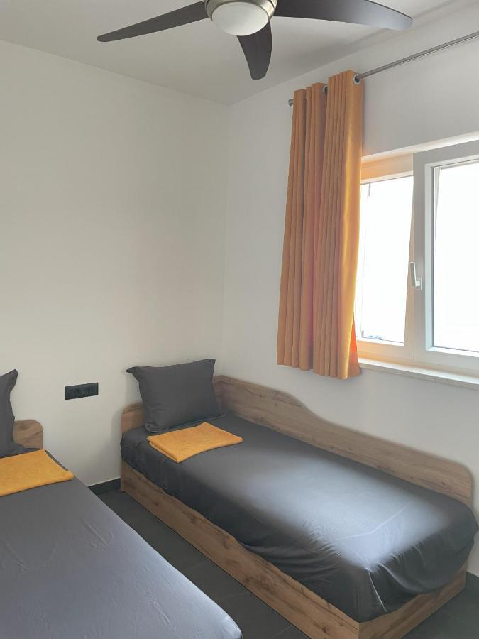 Valkane Beach Apartments プーラ エクステリア 写真