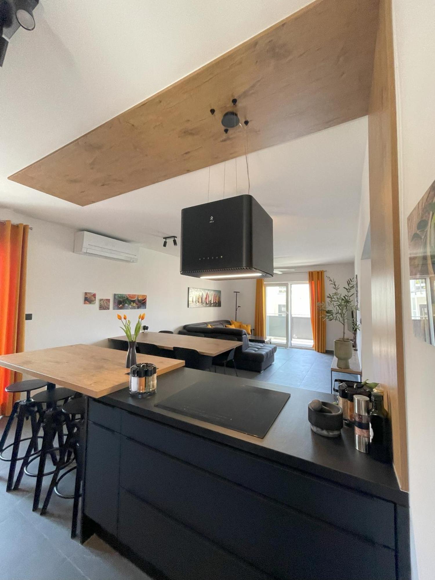 Valkane Beach Apartments プーラ エクステリア 写真