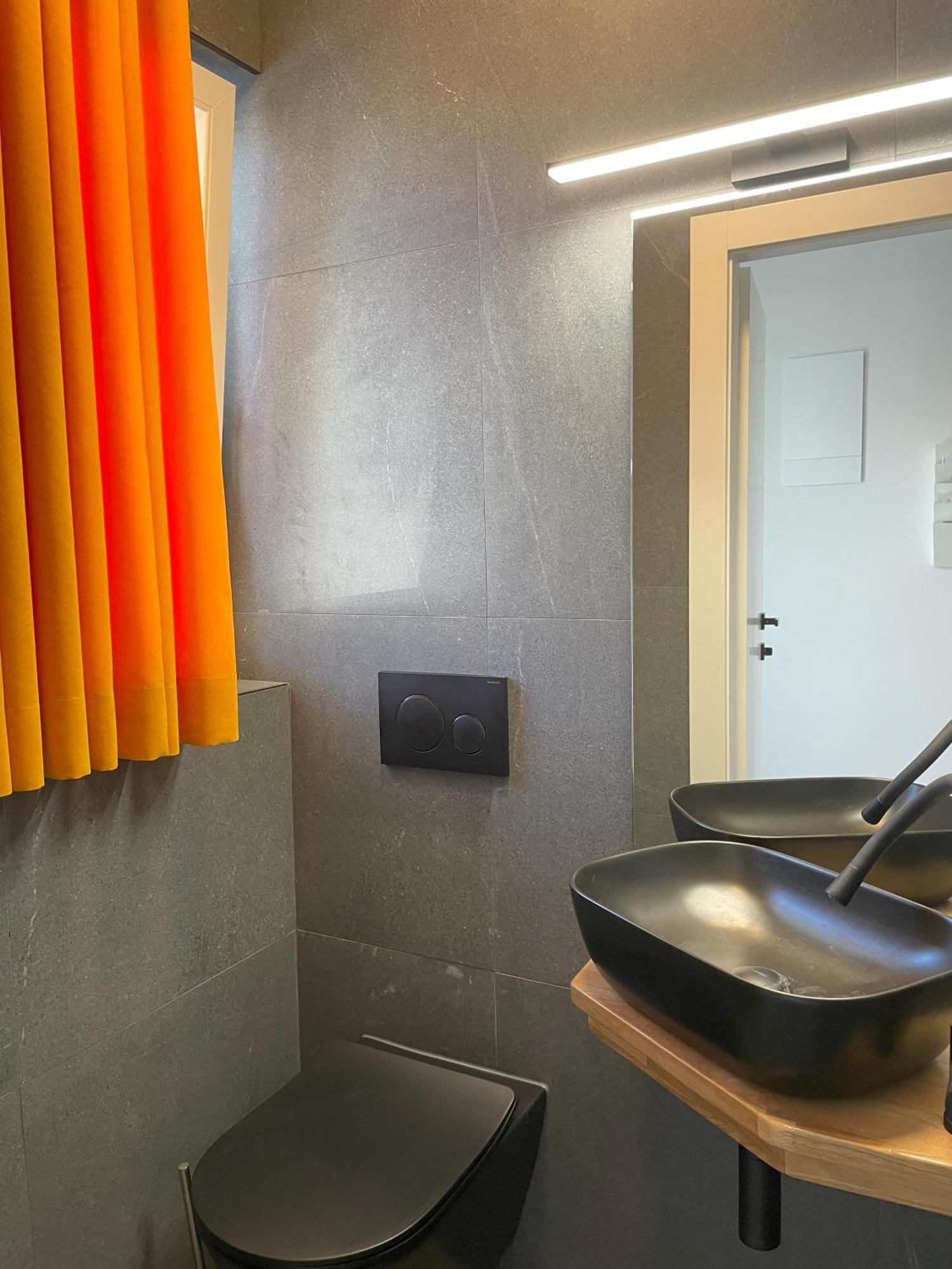 Valkane Beach Apartments プーラ エクステリア 写真