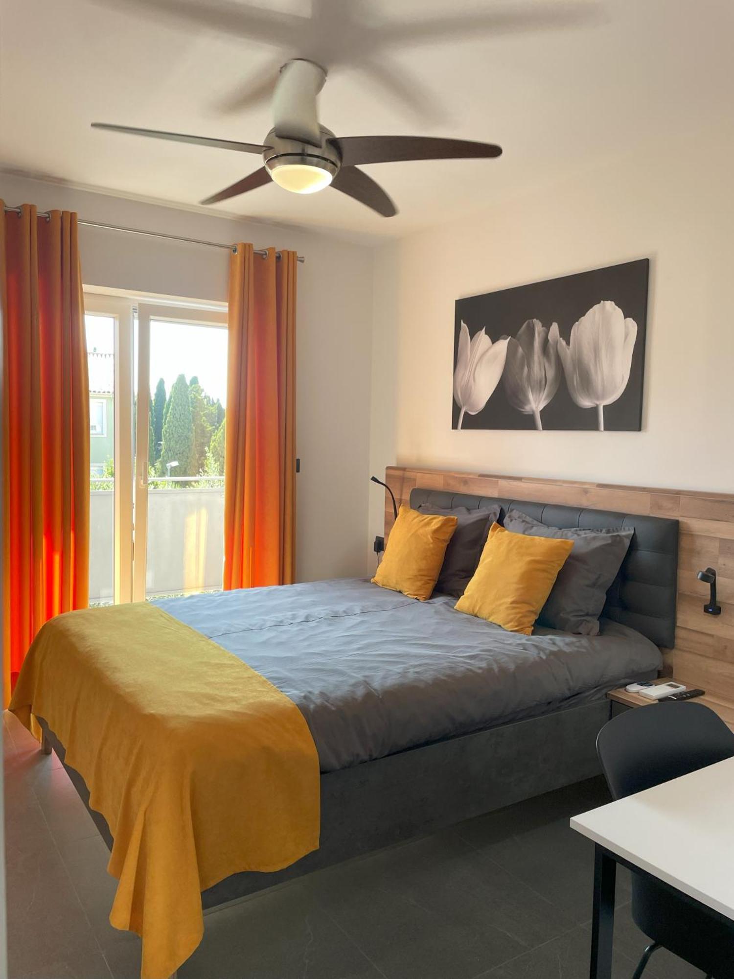 Valkane Beach Apartments プーラ エクステリア 写真