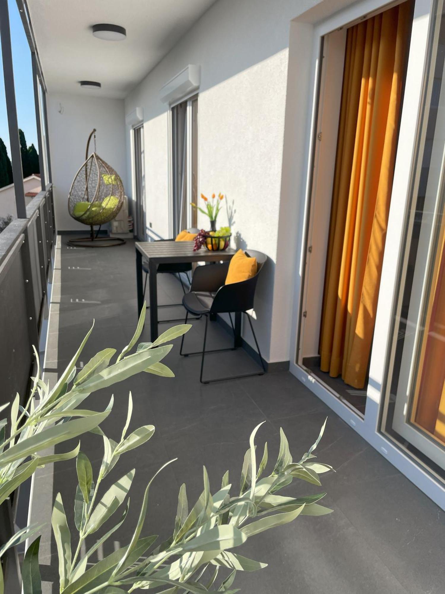Valkane Beach Apartments プーラ エクステリア 写真