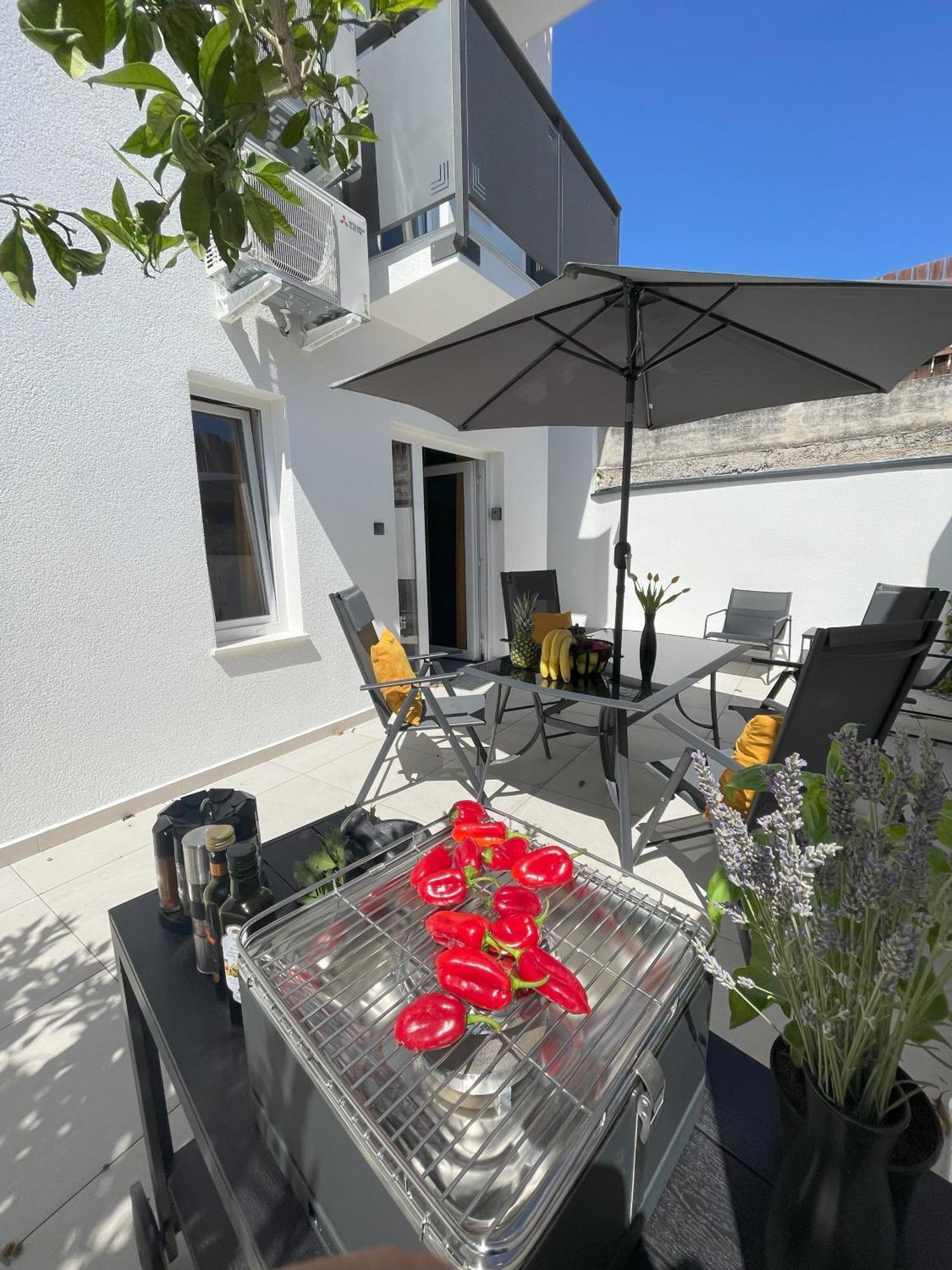 Valkane Beach Apartments プーラ エクステリア 写真